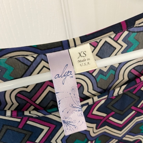 patterned blouse - Picture 3 of 6